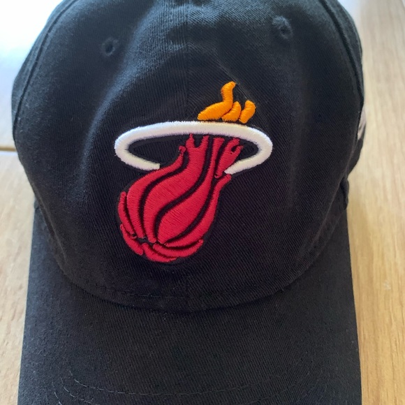 New Era Miami Heat Baseball Cap - Picture 2 of 9